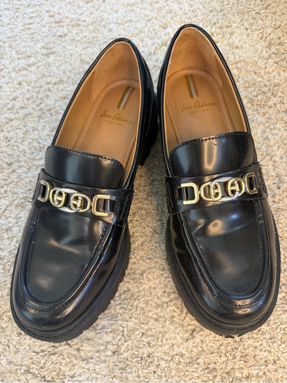 Sam Edelman Black Patent Loafers with Gold Chain Accent size 7